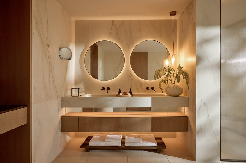 Tiara Holidays - Sani Asterias - three bedroom villa private pool bathroom